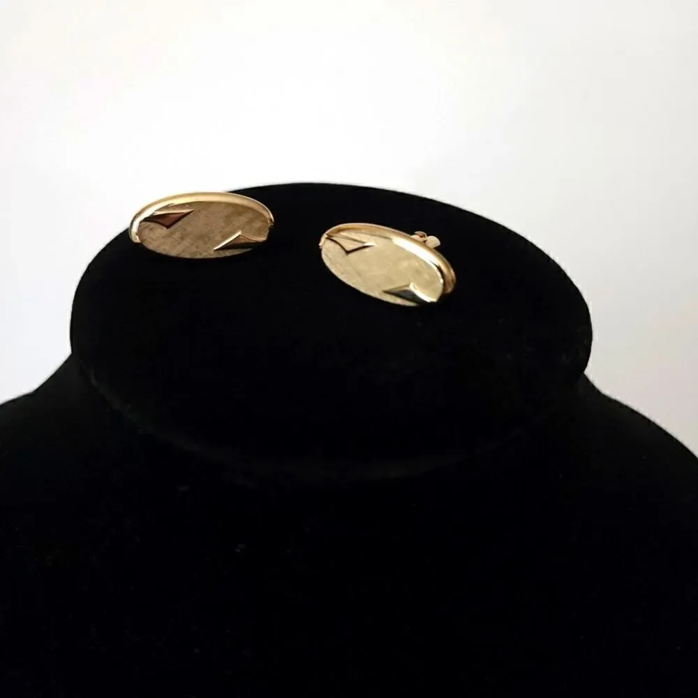 VINTAGE SWANK gold cufflinks